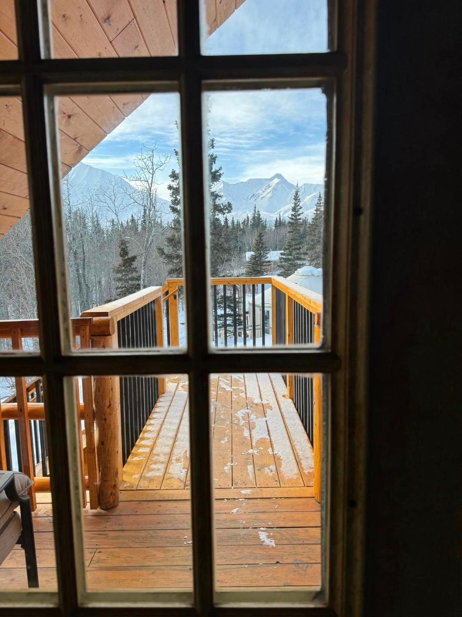 Mount Logan Ecolodge & Retreat Center Haines Junction Exterior photo
