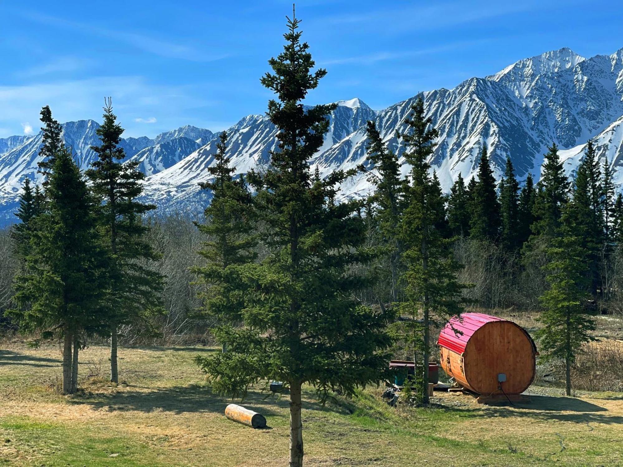 Mount Logan Ecolodge & Retreat Center Haines Junction Exterior photo