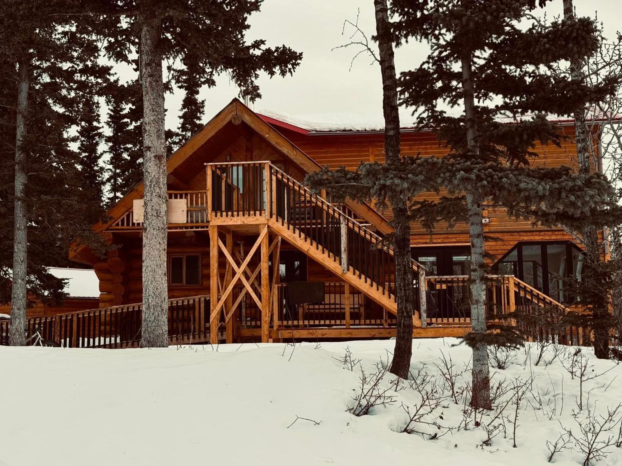 Mount Logan Ecolodge & Retreat Center Haines Junction Exterior photo