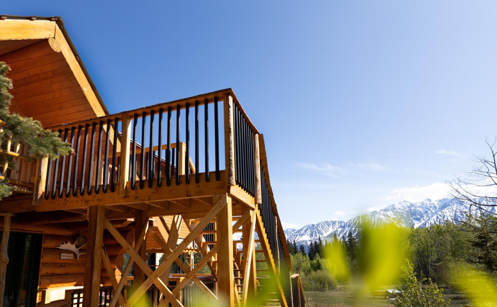 Mount Logan Ecolodge & Retreat Center Haines Junction Exterior photo